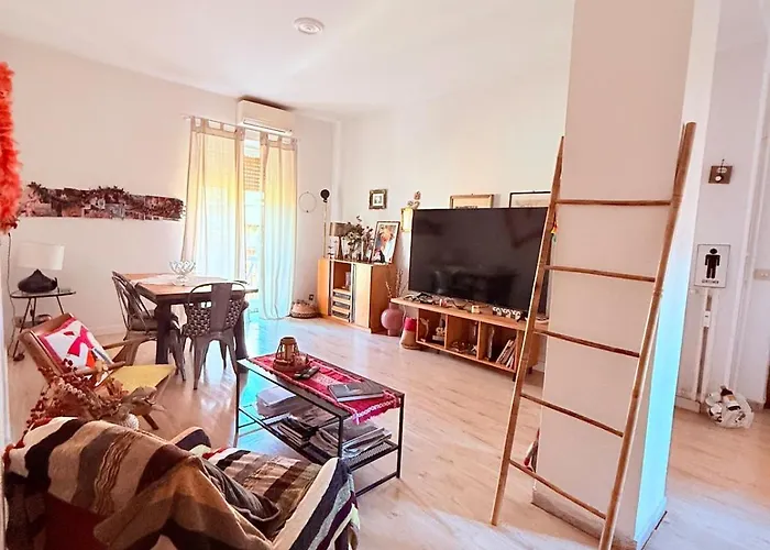 Bright House In The Heart Of Διαμέρισμα *